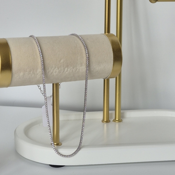 Meet your Posher, Tania - Picture 1 of 1